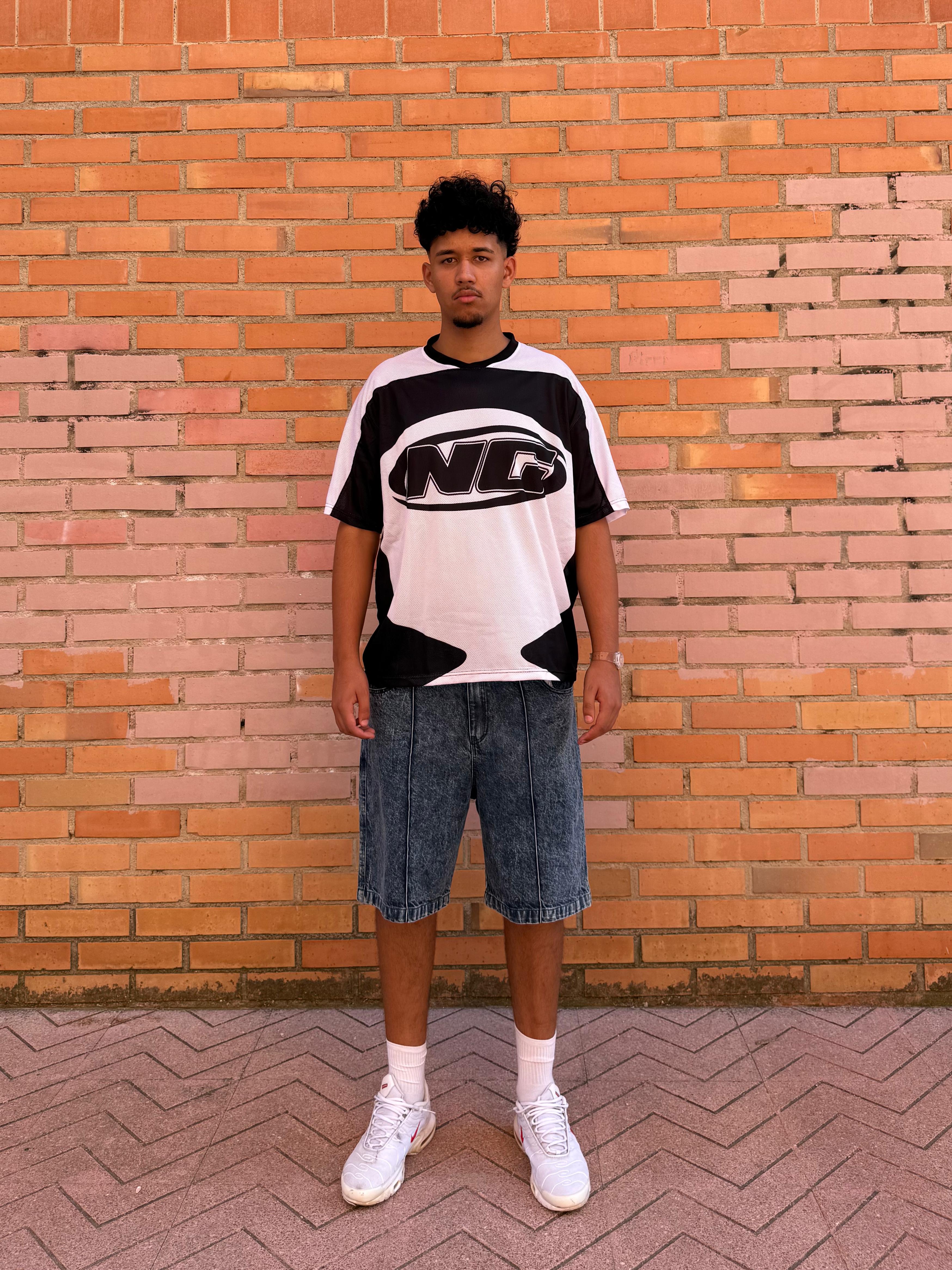 MESH TEE BLACK AND WHITE