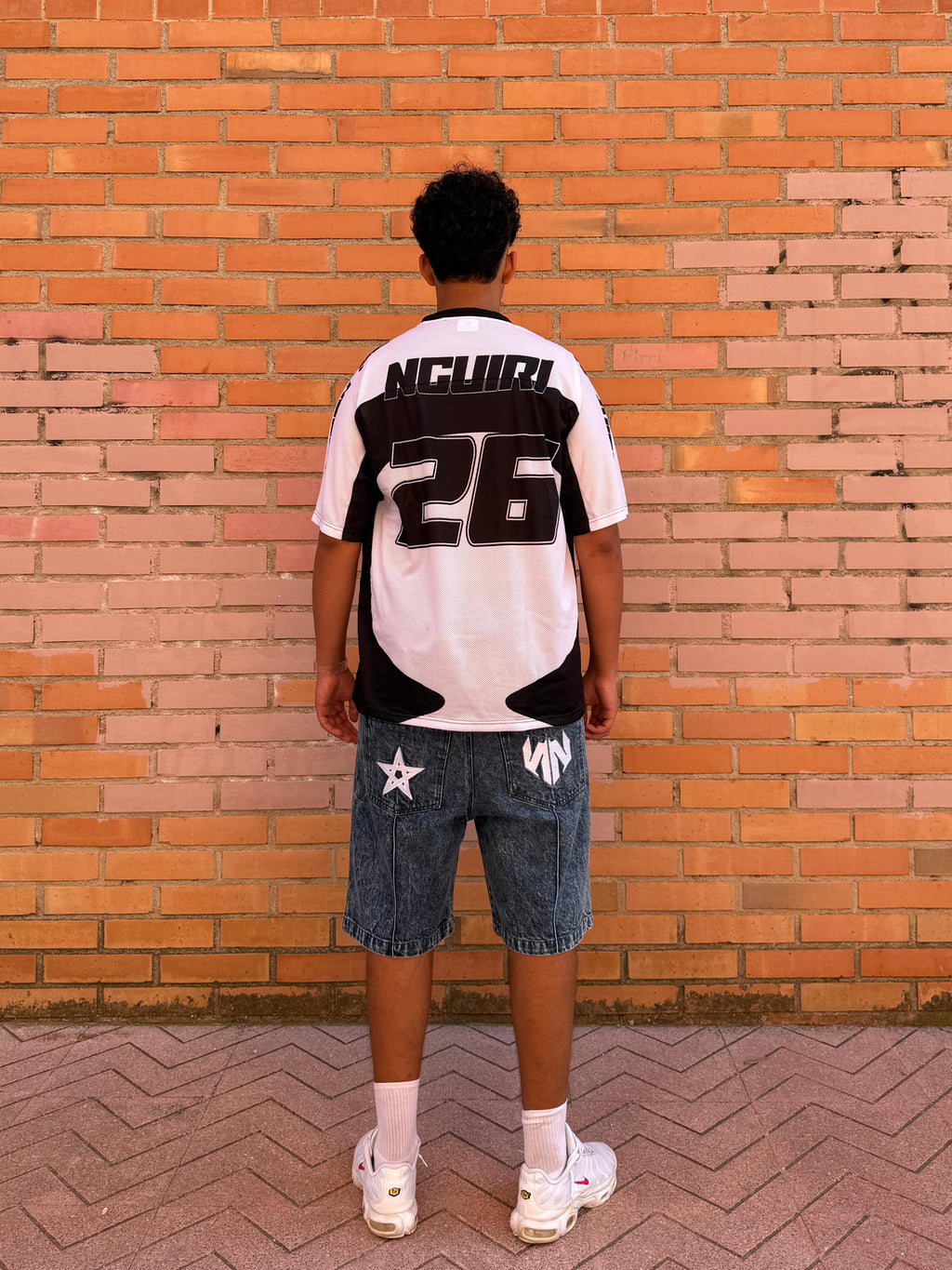 MESH TEE BLACK AND WHITE