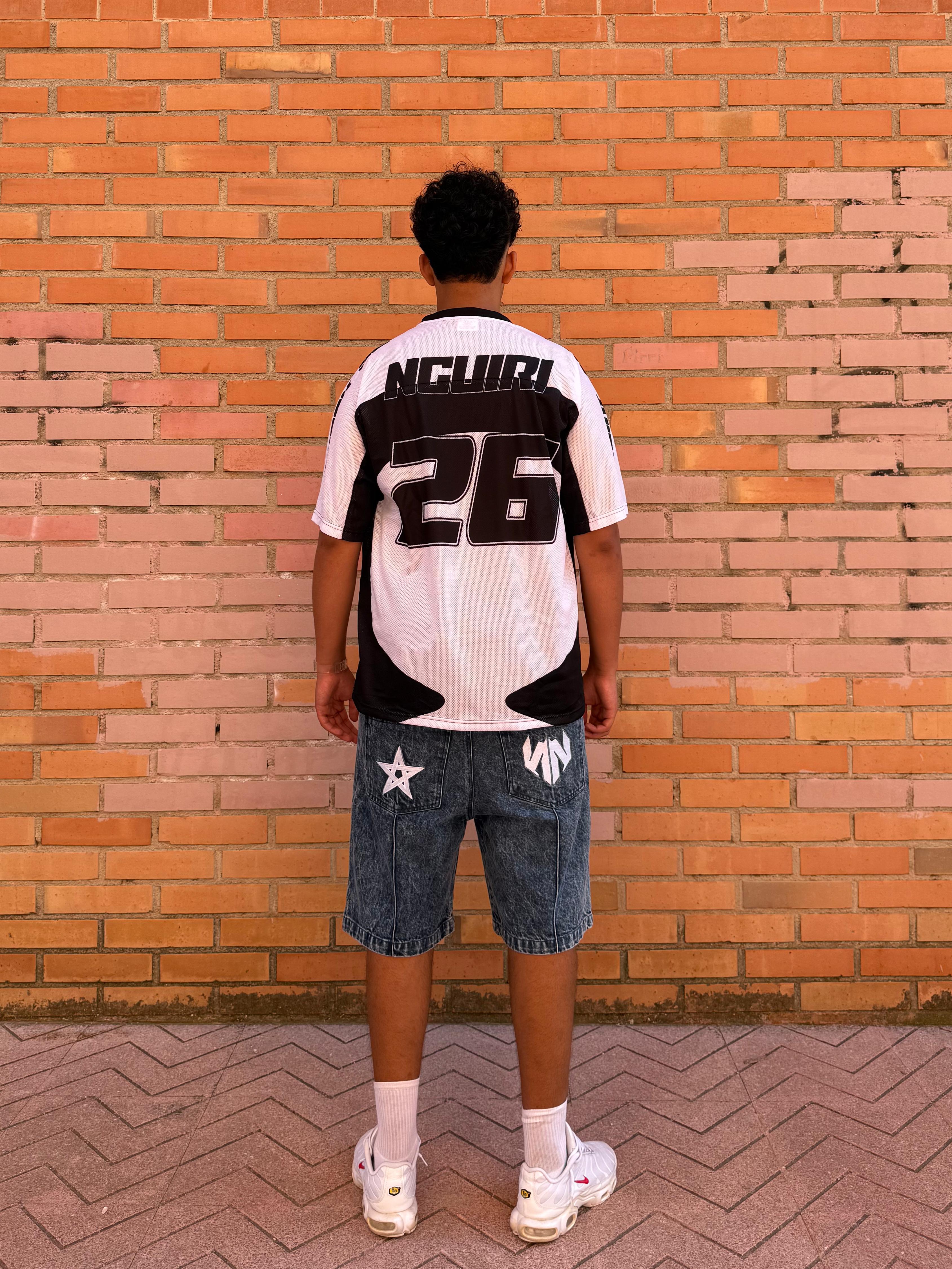 MESH TEE BLACK AND WHITE
